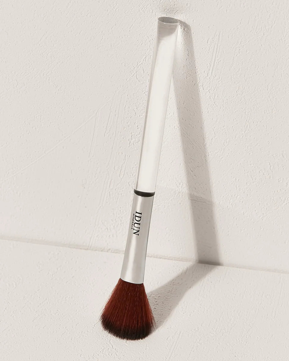 FACE DEFINER BRUSH